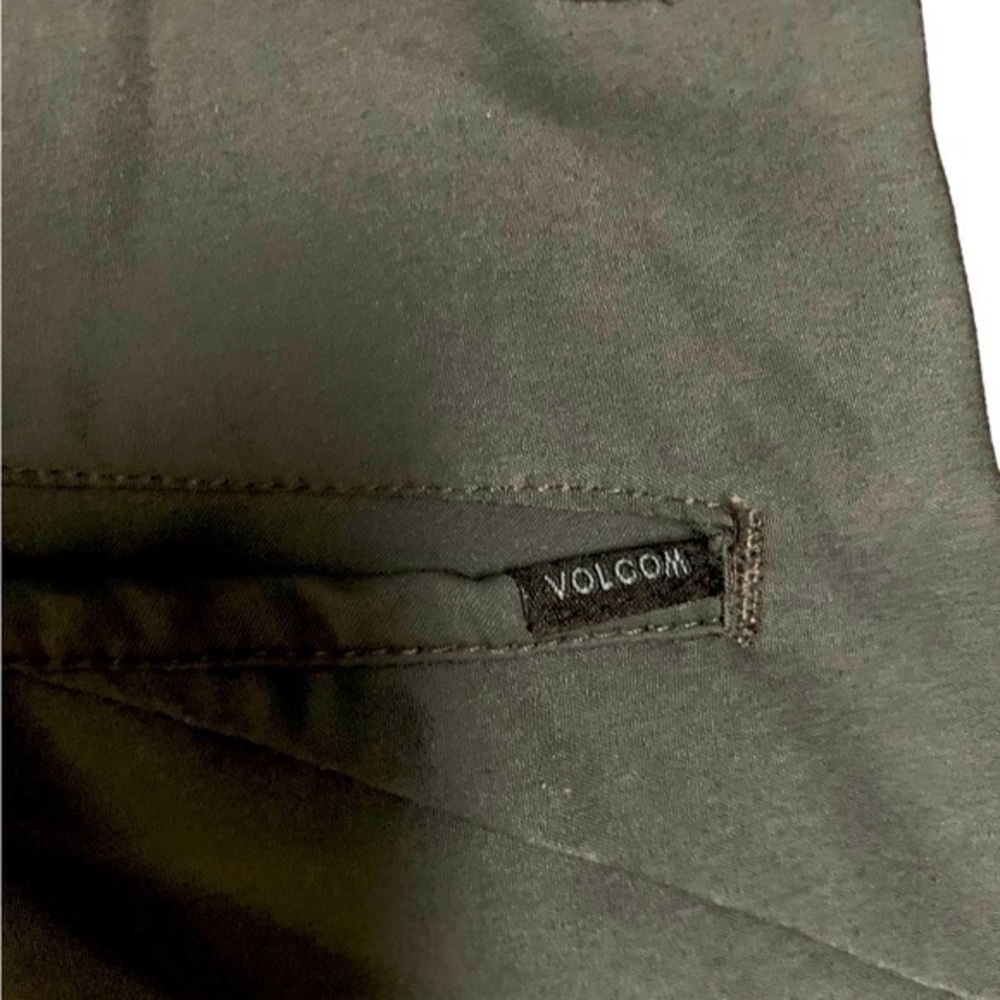 Volcom Grey Shorts With Pockets Light Weight Exce… - image 3